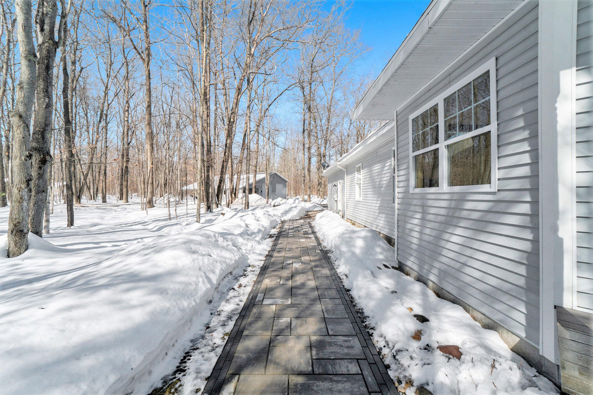 1095 Cook Road Indian River, MI 49749 - Photo 34 of 39 Gallery Image 34