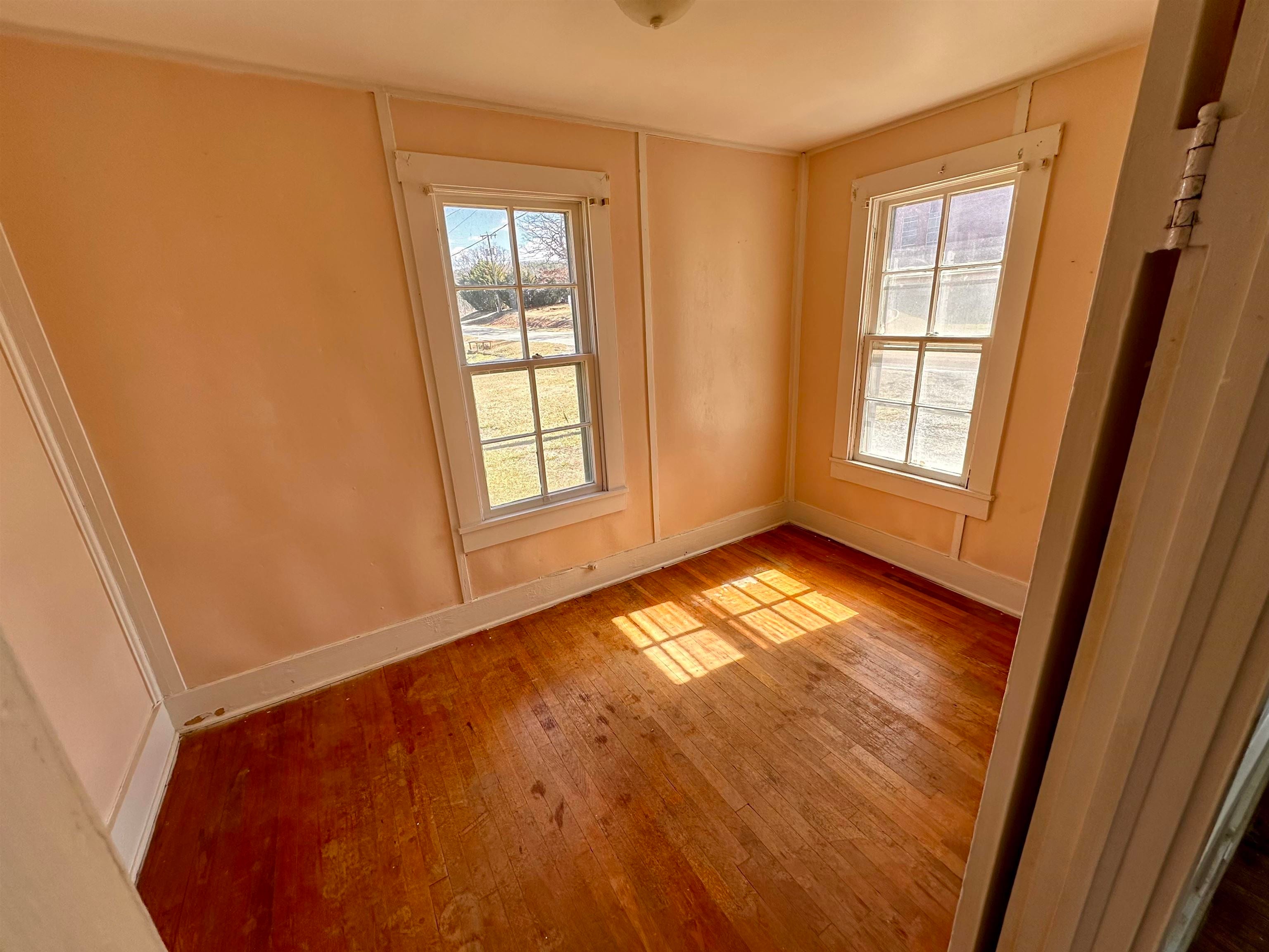 438 Store Hill Road Austinville, VA 24312 - Photo 10 of 16 Gallery Image 10