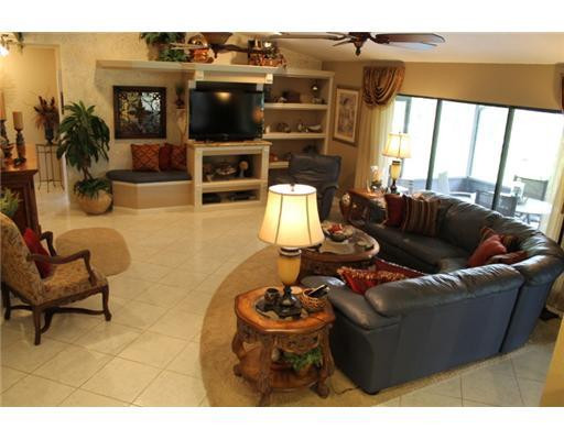 17101 Southwest 59th Street Southwest Ranches, FL 33331 - Photo 4 of 25 Den/Family/Great Room