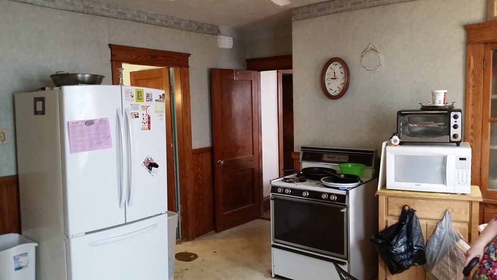 21 South Stowell Street Worcester, MA 01604 - Photo 6 of 17
