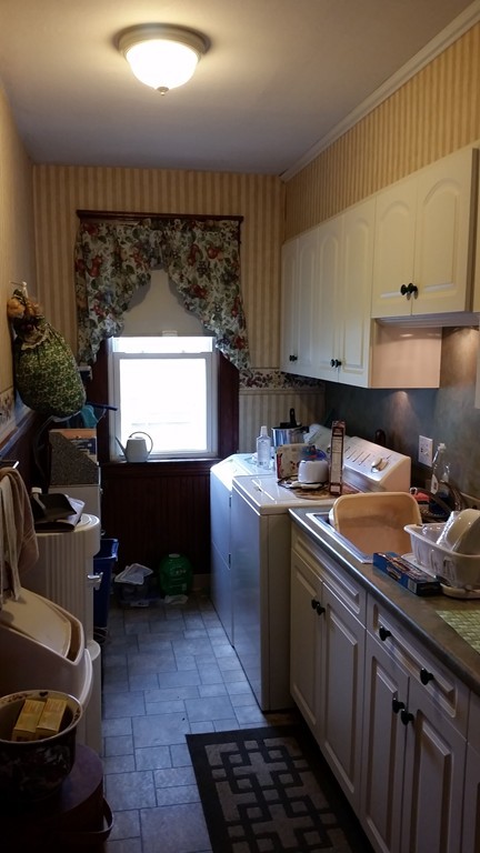 21 South Stowell Street Worcester, MA 01604 - Photo 7 of 17
