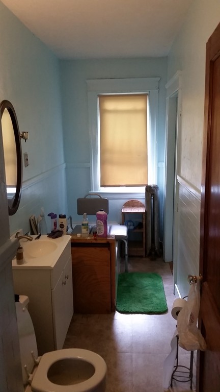 21 South Stowell Street Worcester, MA 01604 - Photo 8 of 17