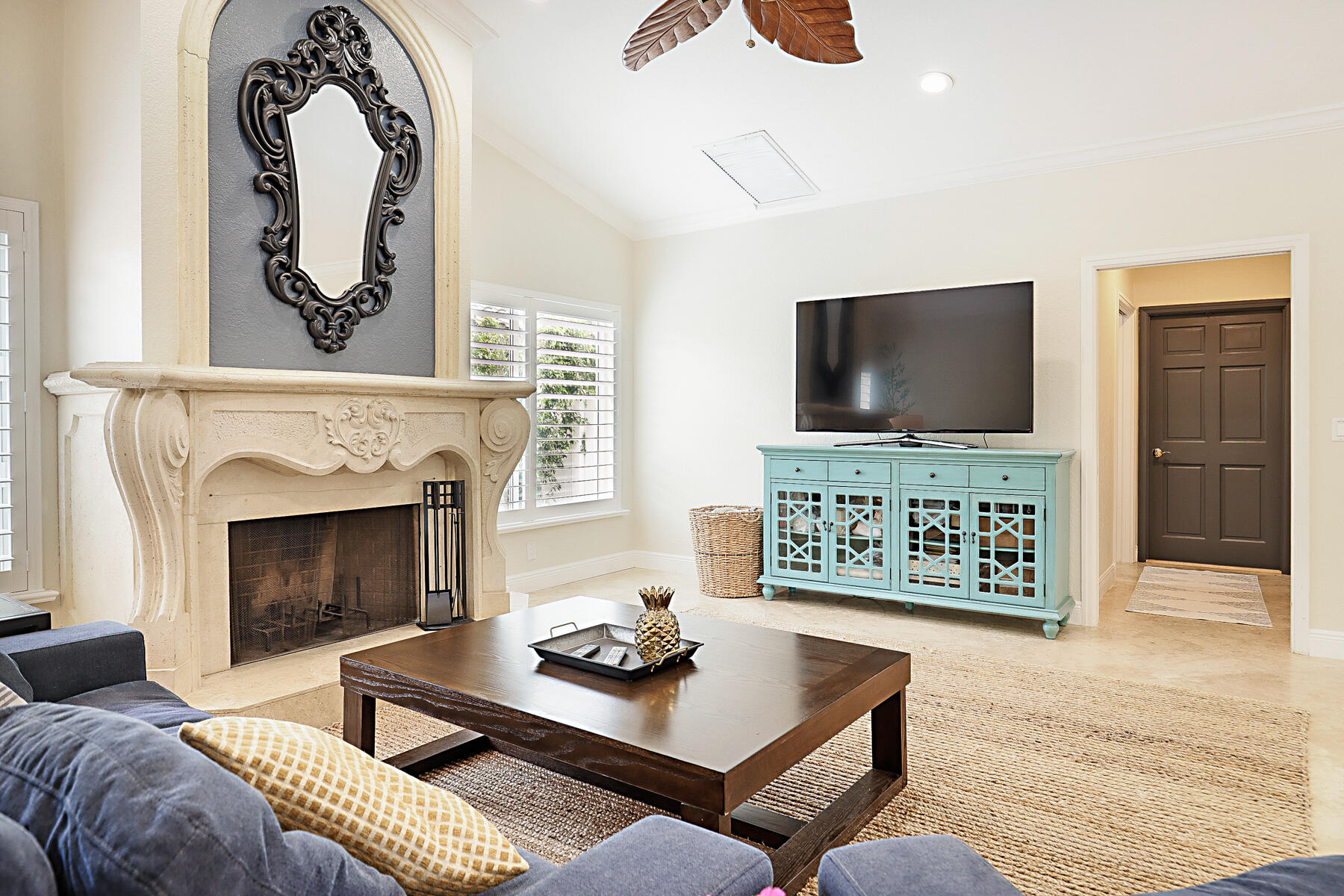 7279 Valencia Drive Boca Raton, FL 33433 - Photo 14 of 50 Family Room