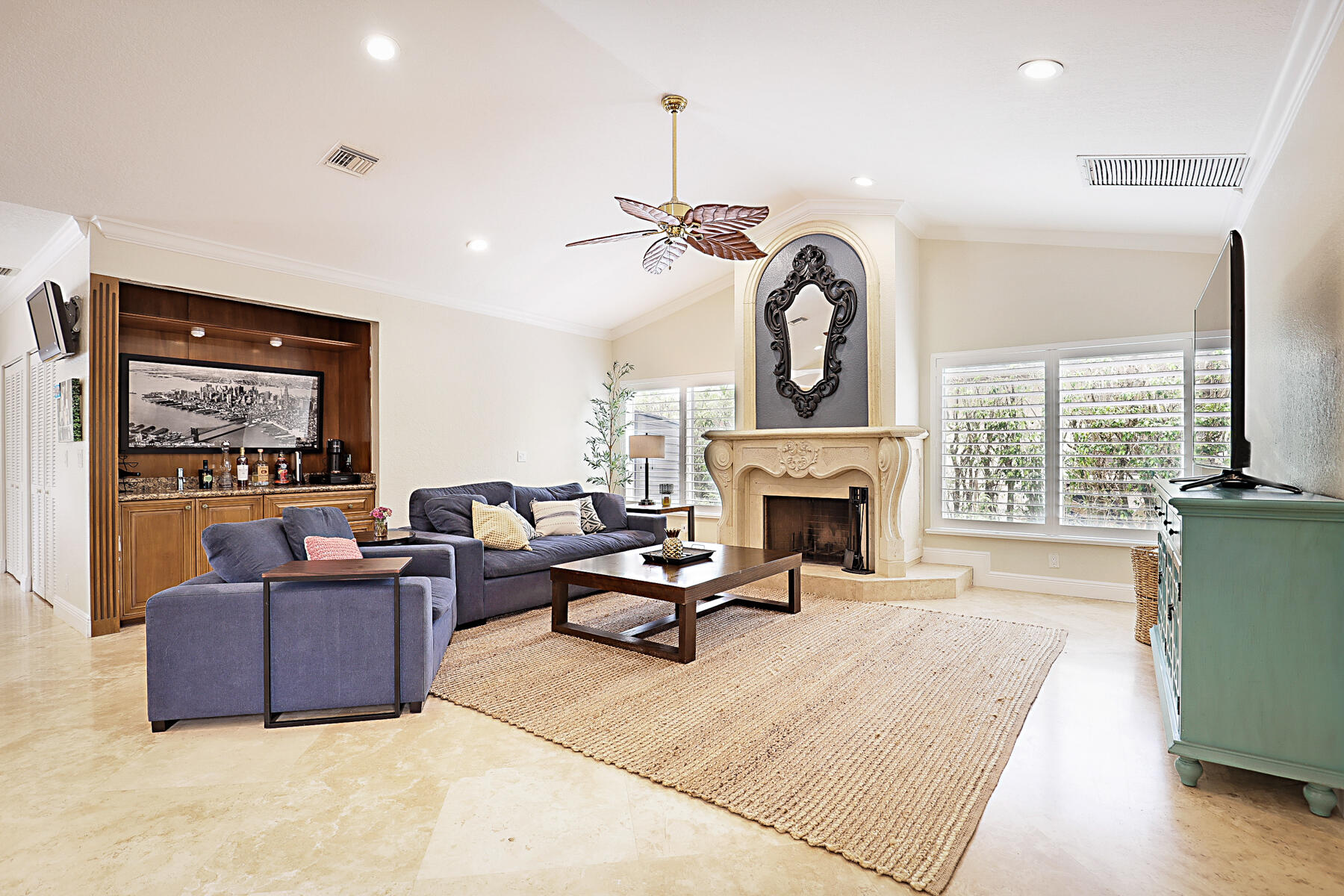 7279 Valencia Drive Boca Raton, FL 33433 - Photo 15 of 50 Family Room