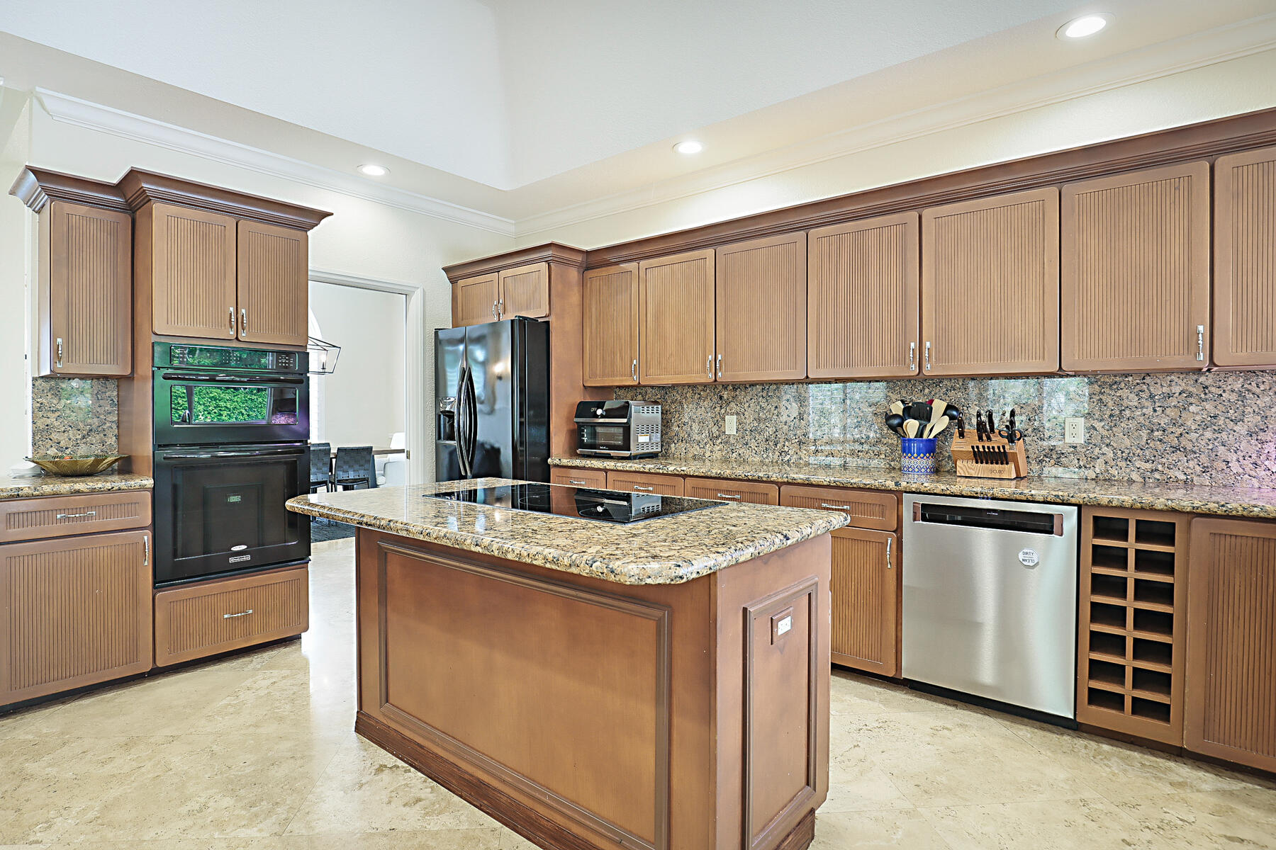 7279 Valencia Drive Boca Raton, FL 33433 - Photo 20 of 50 Light and Bright