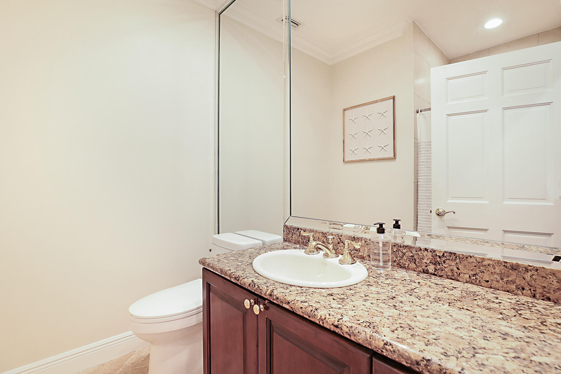 7279 Valencia Drive Boca Raton, FL 33433 - Photo 29 of 50 Guest Bath