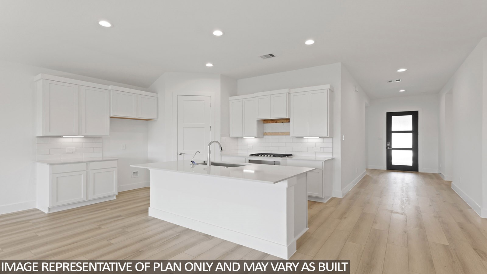4613 Vernal Loop Conroe, TX 77303 - Photo 3 of 35