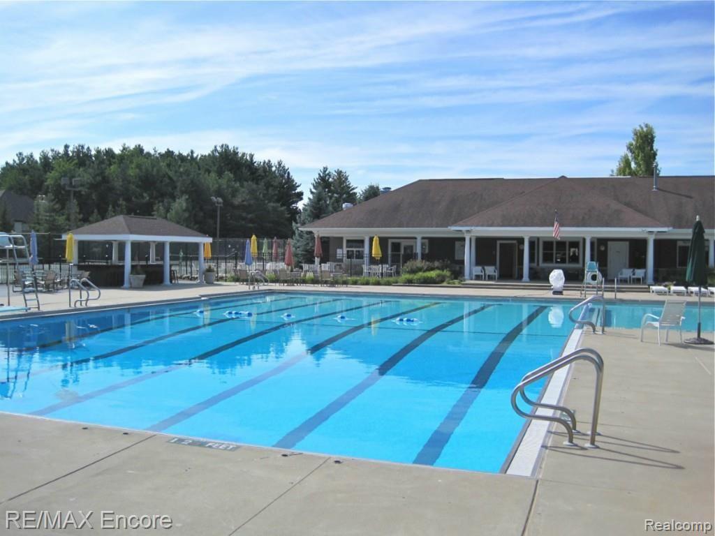 6835 Oakhurst Ridge Road Clarkston, MI 48348 - Photo 42 of 46