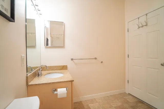 $399,000 | 19 Hampshire Road, Unit 304, Methuen, MA 01844