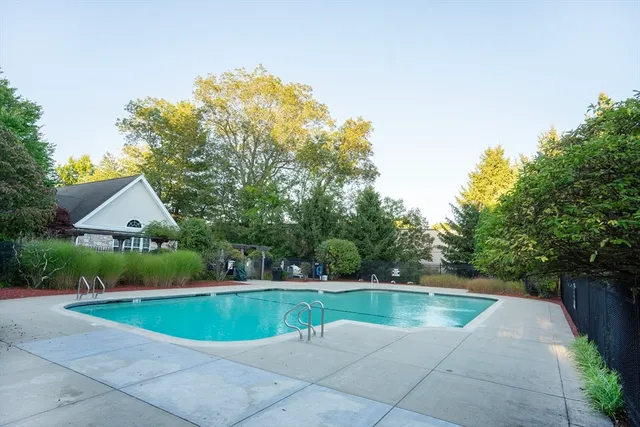 $399,000 | 19 Hampshire Road, Unit 304, Methuen, MA 01844