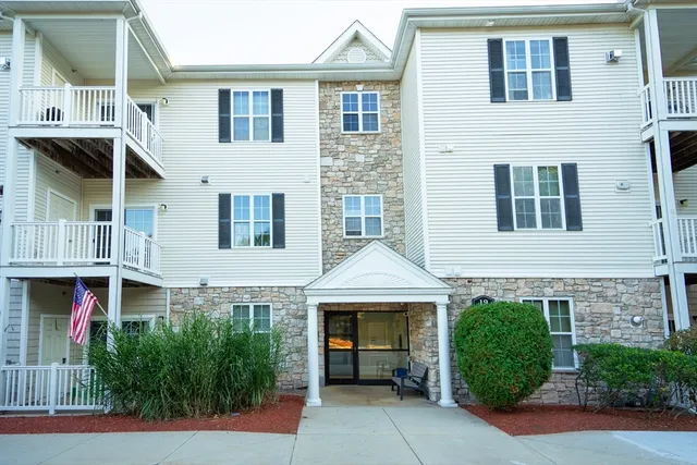 $399,000 | 19 Hampshire Road, Unit 304, Methuen, MA 01844