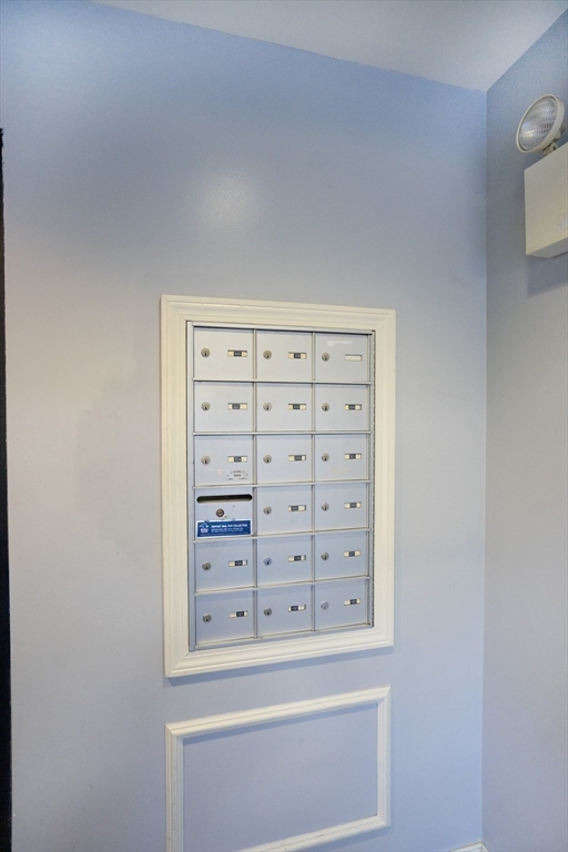 19 Hampshire Road, Unit 304 Methuen, MA 01844 - Photo 4 of 23