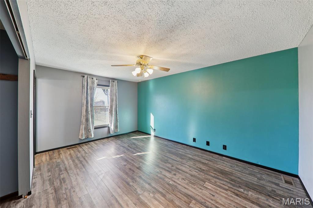 408 Hollywood Heights Road Caseyville, IL 62232 - Photo 10 of 20