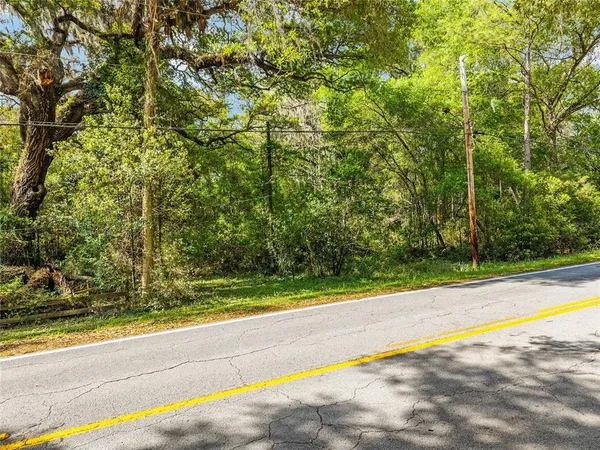 $139,000 | 227 Southeast Tuscawilla Road, Micanopy, FL 32667