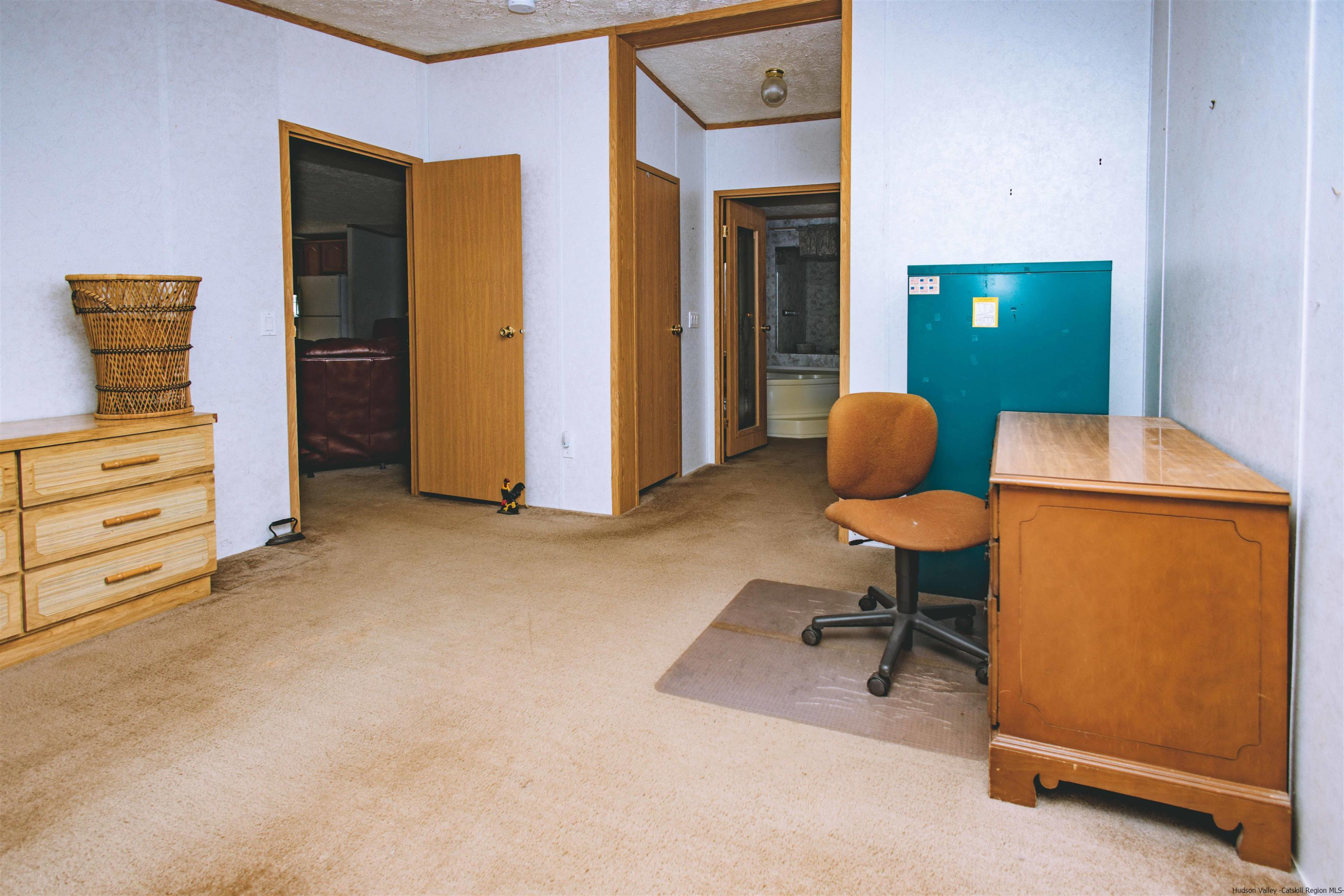 186 Patch Road Saugerties, NY 12477 - Photo 15 of 34 a workspace with furniture and a window