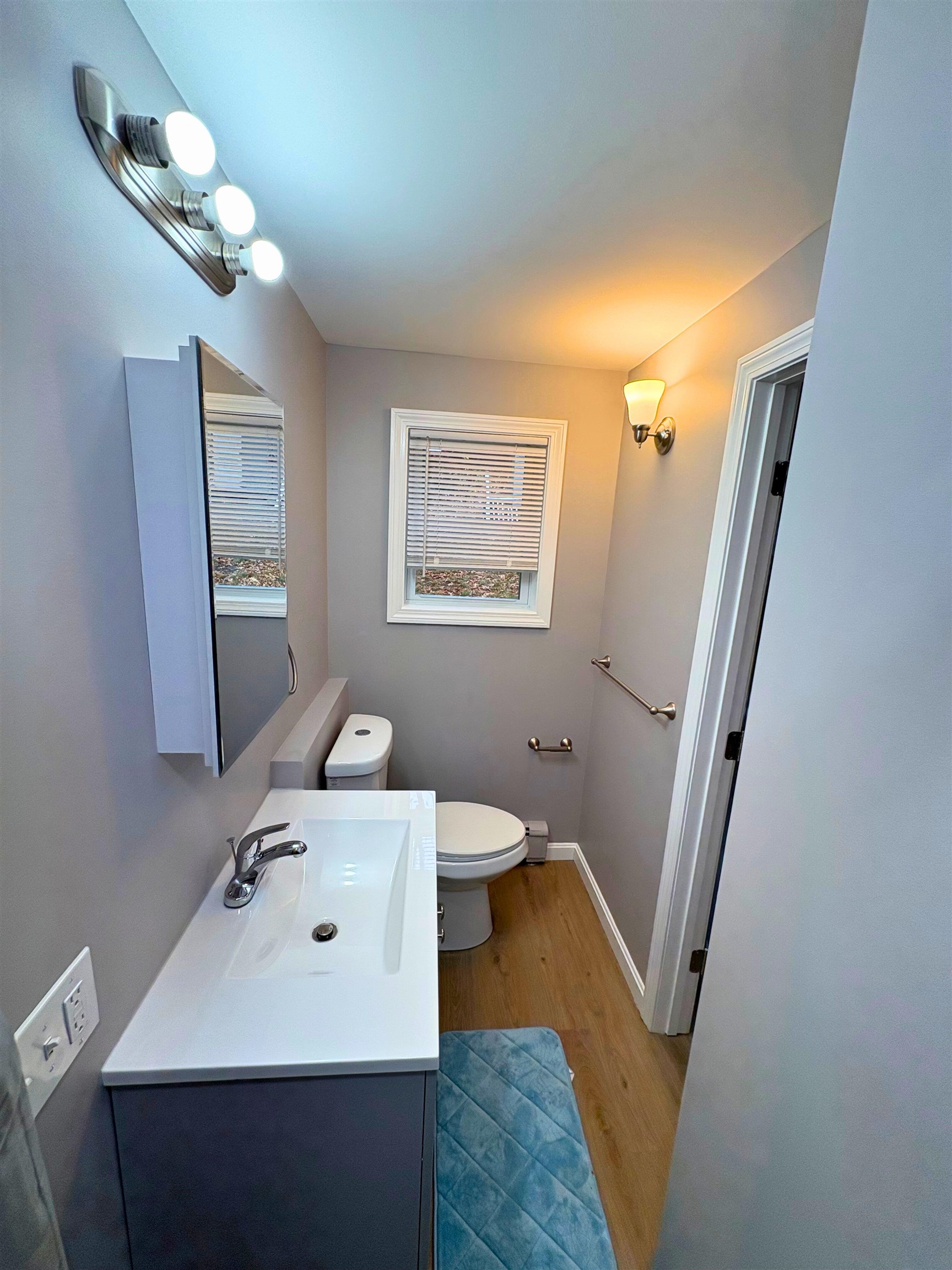 11 Monadnock Street Nashua, NH 03064 - Photo 15 of 18