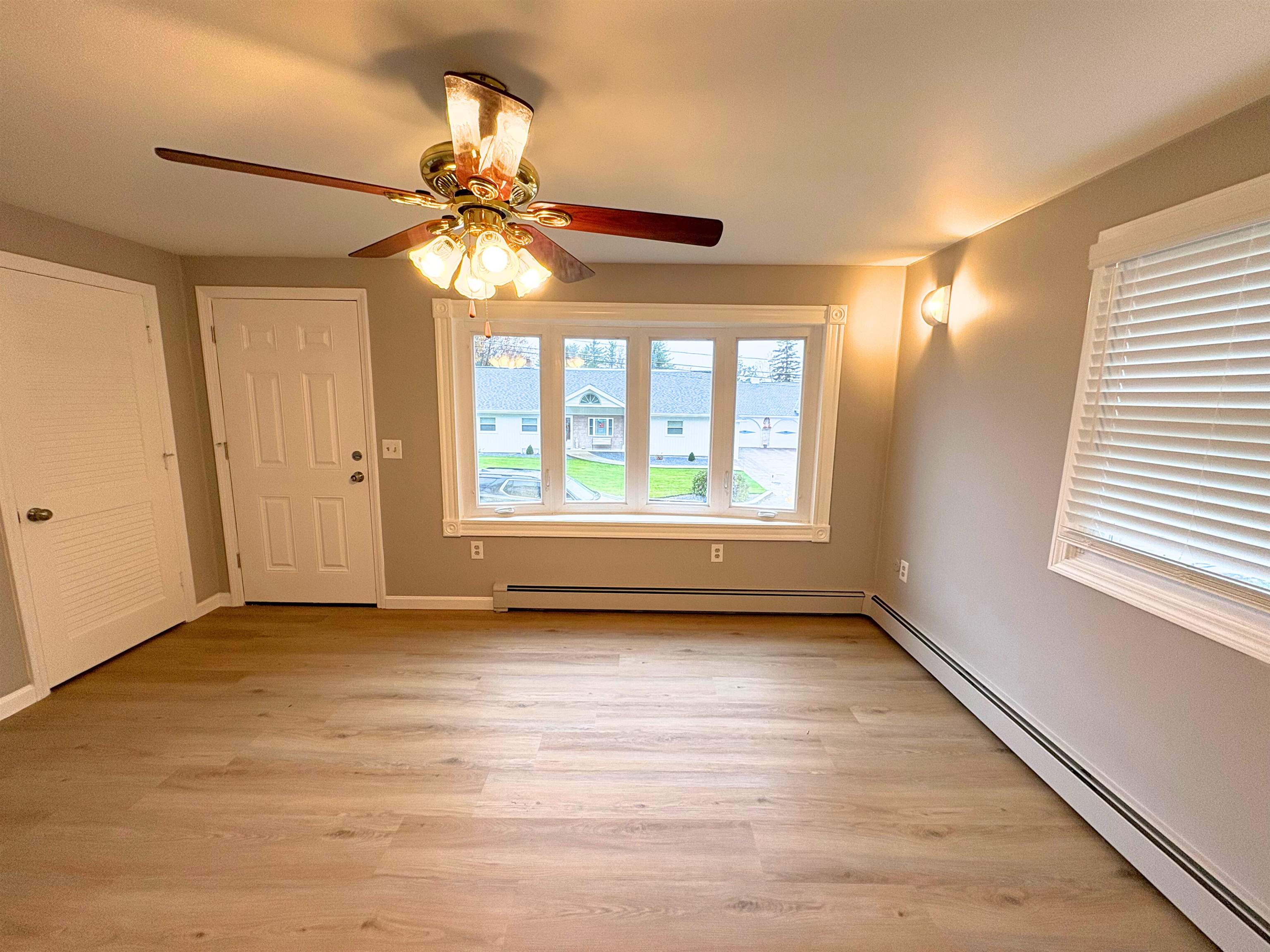 11 Monadnock Street Nashua, NH 03064 - Photo 3 of 18