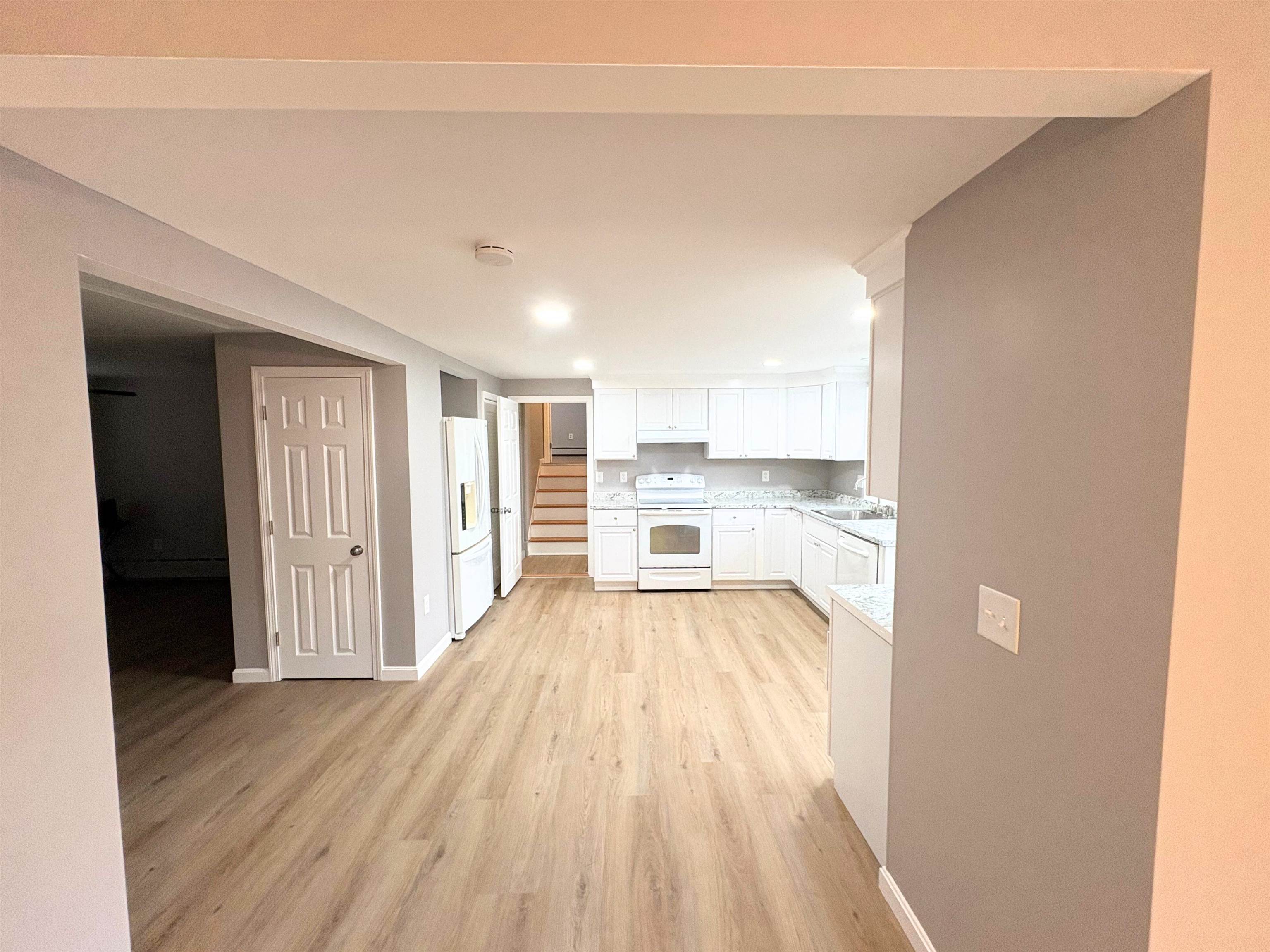 11 Monadnock Street Nashua, NH 03064 - Photo 4 of 18