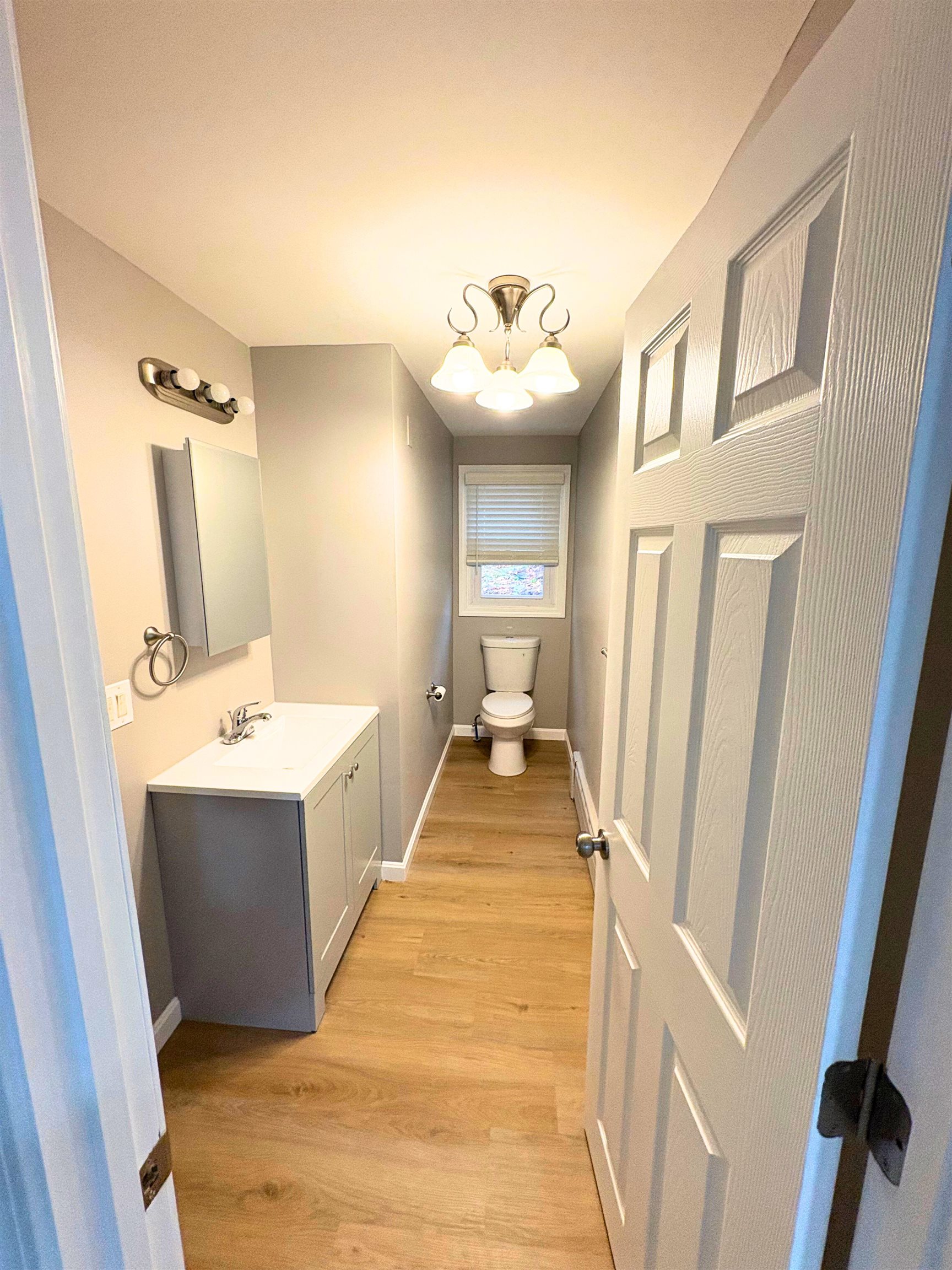 11 Monadnock Street Nashua, NH 03064 - Photo 8 of 18