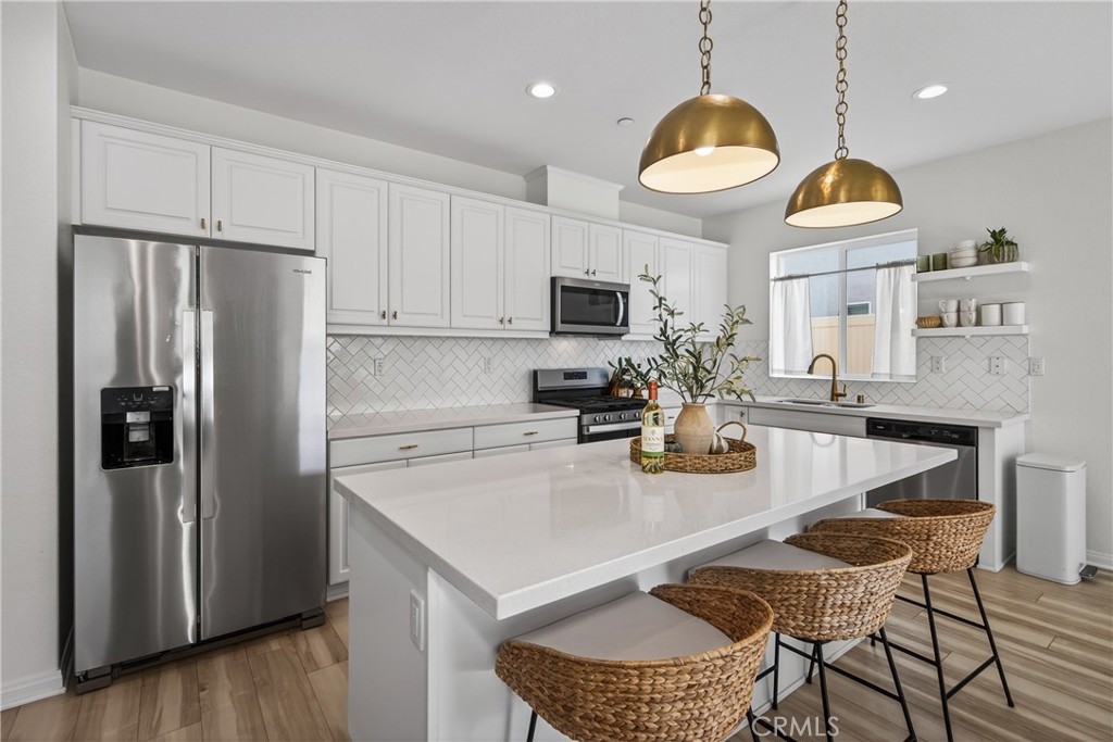 20065 Curaco Court Riverside, CA 92507 - Photo 13 of 37 Kitchen