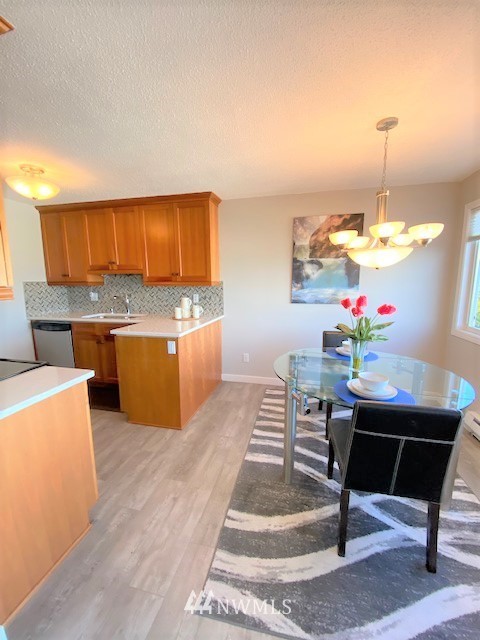 520 Maple Street, Unit 103 Edmonds, WA 98020 - Photo 14 of 29 Gallery Image 14