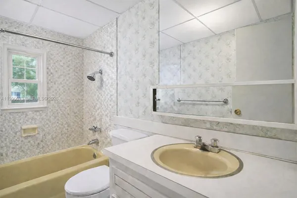 $199,900 | 1225 Northeast 124th Street, Unit 49C, North Miami, FL 33161