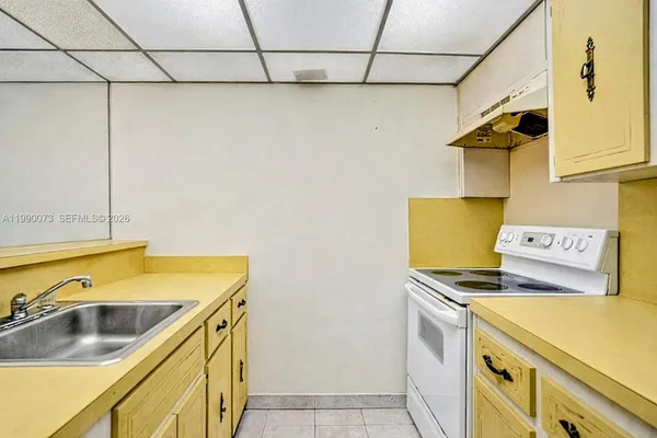 $199,900 | 1225 Northeast 124th Street, Unit 49C, North Miami, FL 33161