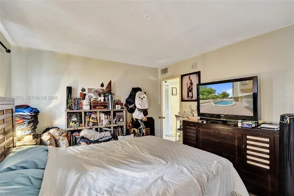 $199,900 | 1225 Northeast 124th Street, Unit 49C, North Miami, FL 33161