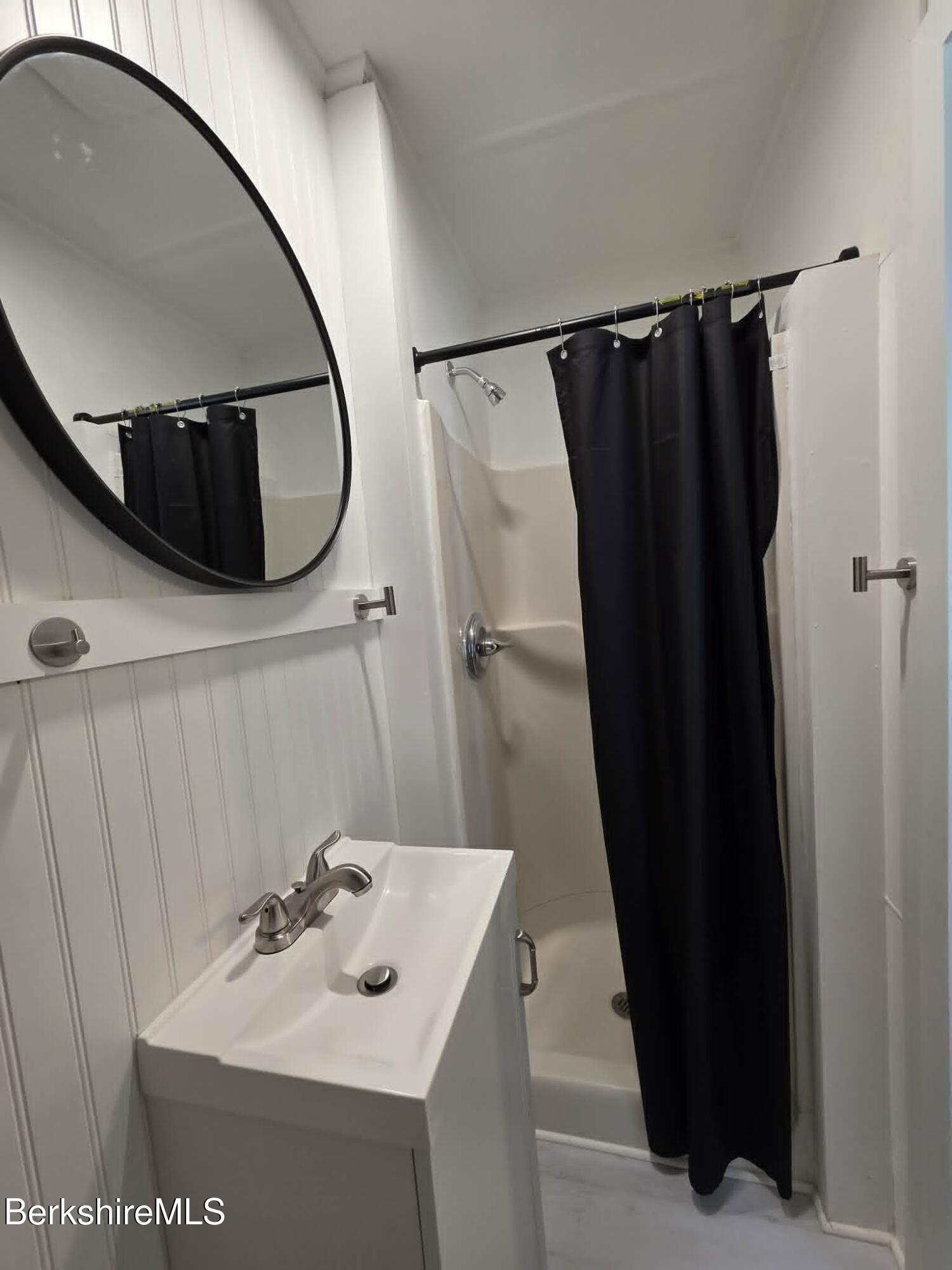 40 East Jordan Street, Unit 3 Adams, MA 01220 - Photo 14 of 18 Bathroom