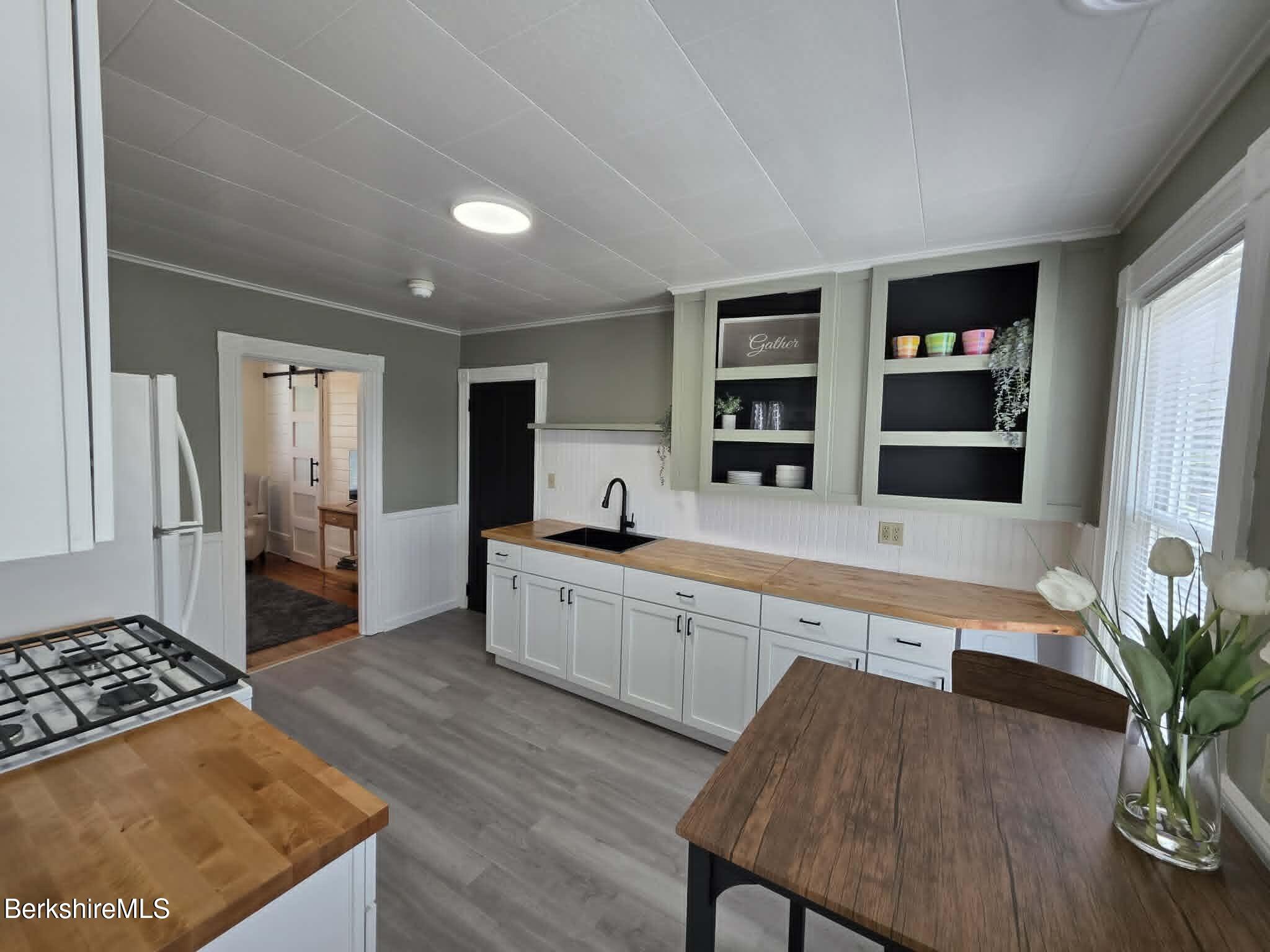 40 East Jordan Street, Unit 3 Adams, MA 01220 - Photo 2 of 18 Kitchen