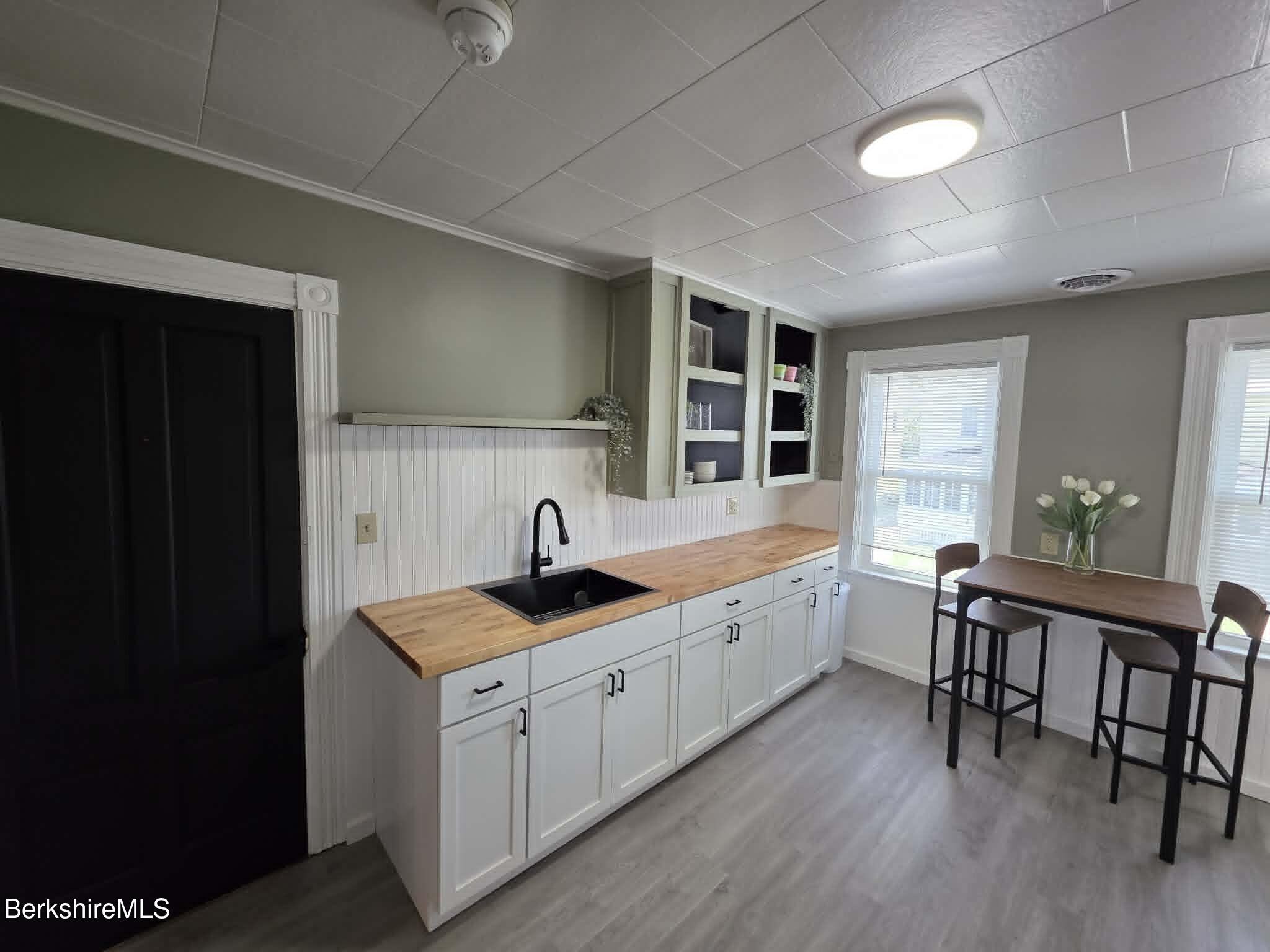 40 East Jordan Street, Unit 3 Adams, MA 01220 - Photo 6 of 18 Kitchen