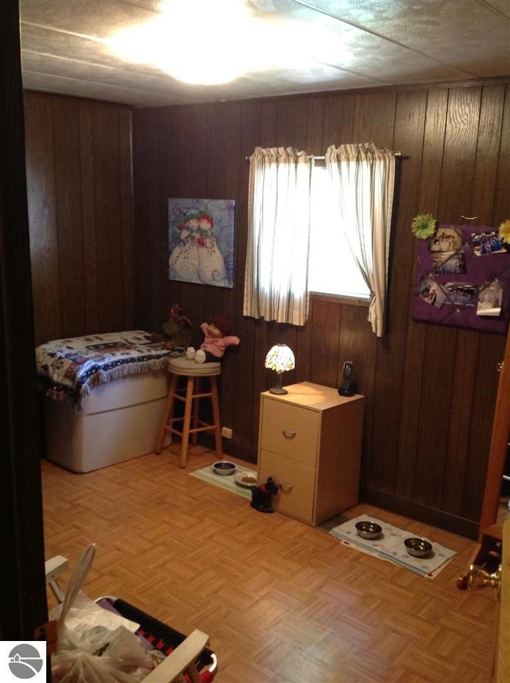 2723 Tonawanda Road Grawn, MI 49637 - Photo 29 of 53 1775030-29.JPG