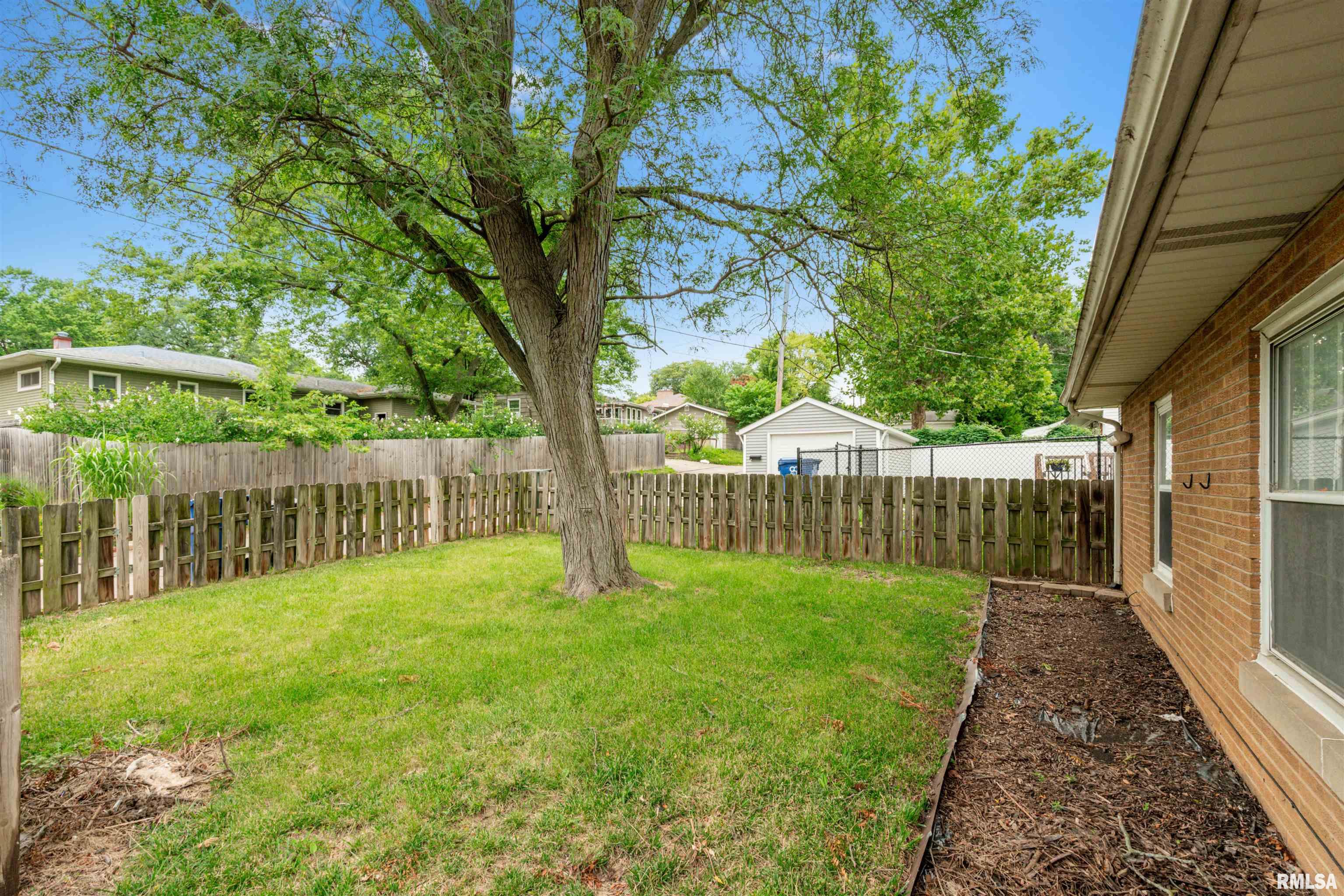 1704 Jersey Ridge Road Davenport, IA 52803 - Photo 23 of 25 Gallery Image 23