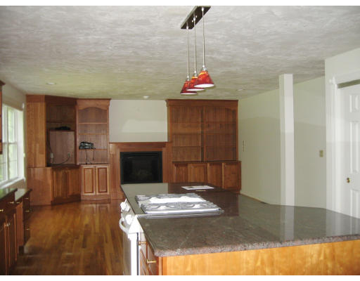 27 Shattuck Road Hadley, MA 01035 - Photo 5 of 18
