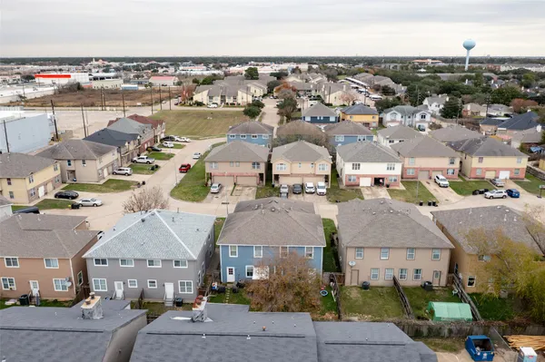 $430,000 | 6415 Waldron Drive, Houston, TX 77084