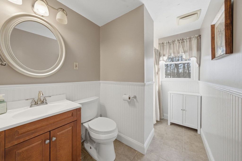 19 Indian Hill Road Woburn, MA 01801 - Photo 22 of 32