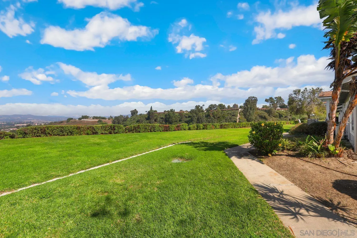 4322 Dowitcher Way Oceanside, CA 92057 - Photo 21 of 27 Gallery Image 21