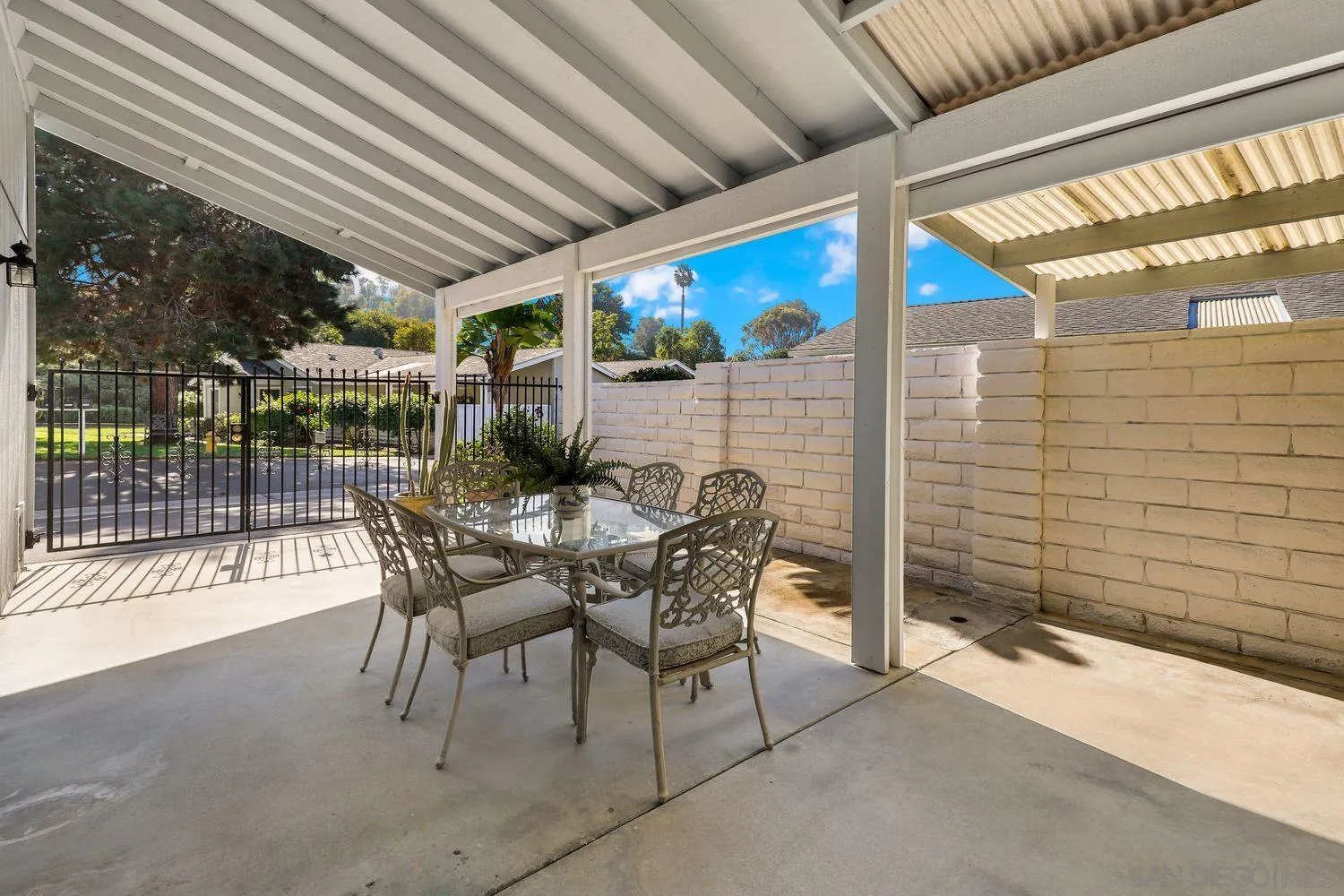4322 Dowitcher Way Oceanside, CA 92057 - Photo 5 of 27 Gallery Image 5