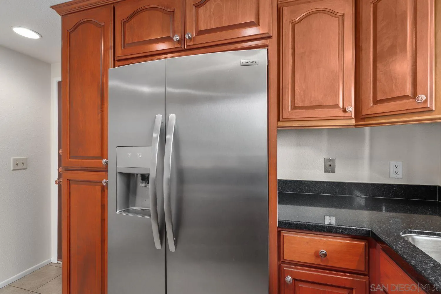 4322 Dowitcher Way Oceanside, CA 92057 - Photo 8 of 27 Gallery Image 8