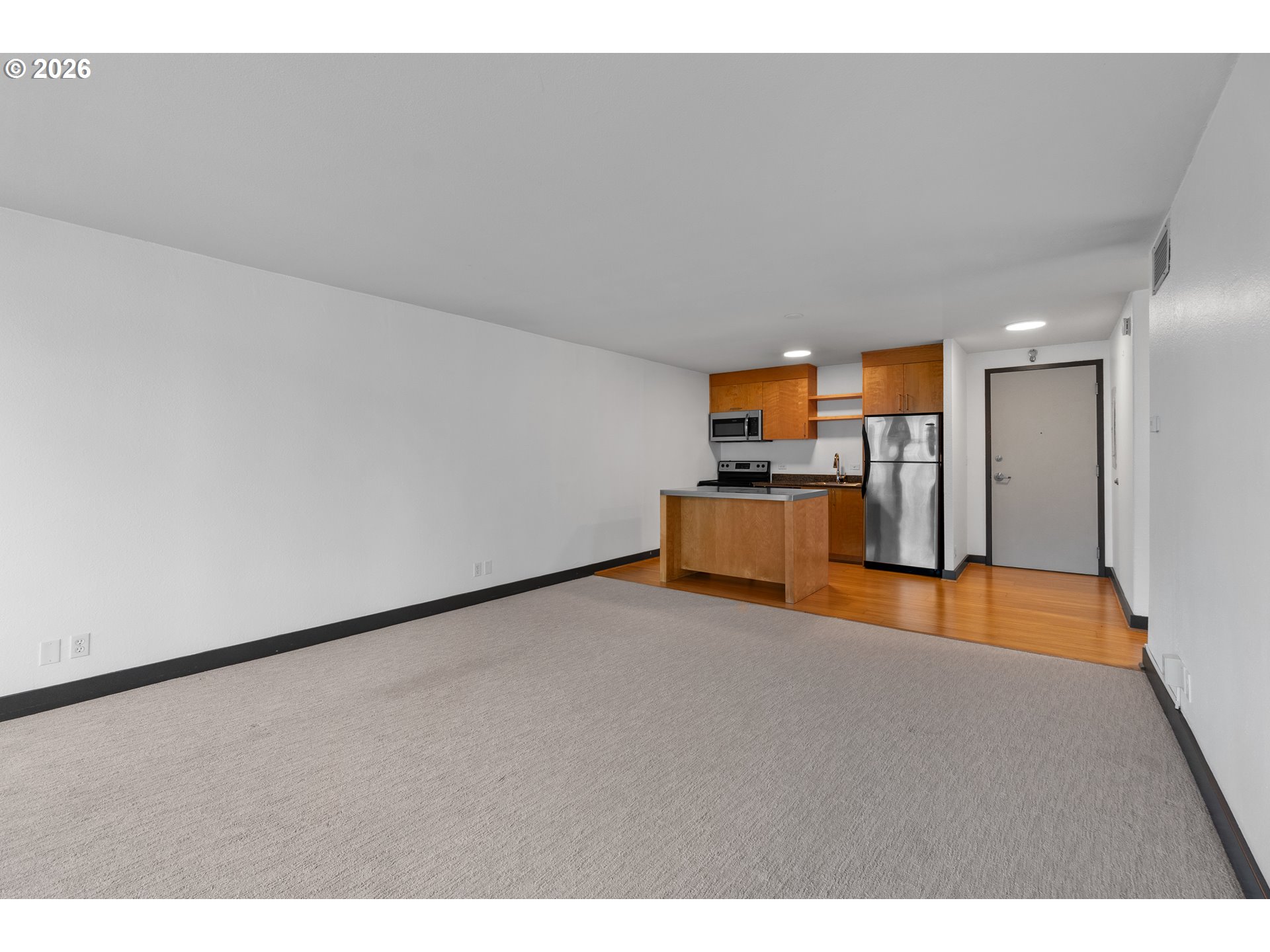 255 Southwest Harrison Street, Unit 15C Portland, OR 97201 - Photo 10 of 41 Living Room