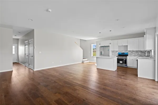 $529,900 | 99 Ayda Rose Avenue, West Warwick, RI 02893