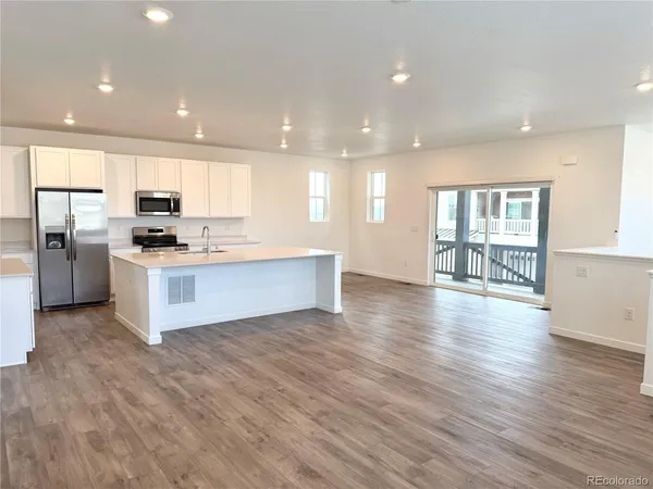 $3,400 | 1969 South Fultondale Court, Aurora, CO 80018
