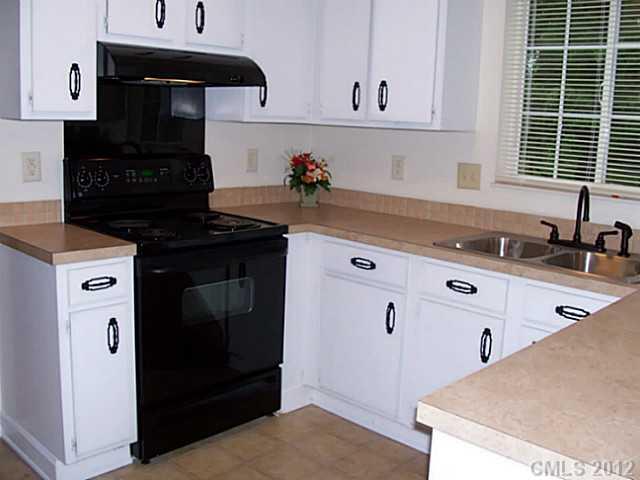 2230 Rice Planters Road Charlotte, NC 28273 - Photo 7 of 16 Gallery Image 7