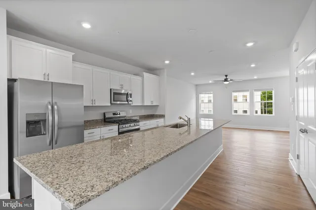 $2,800 | 23635 Goodwill Way, California, MD 20619