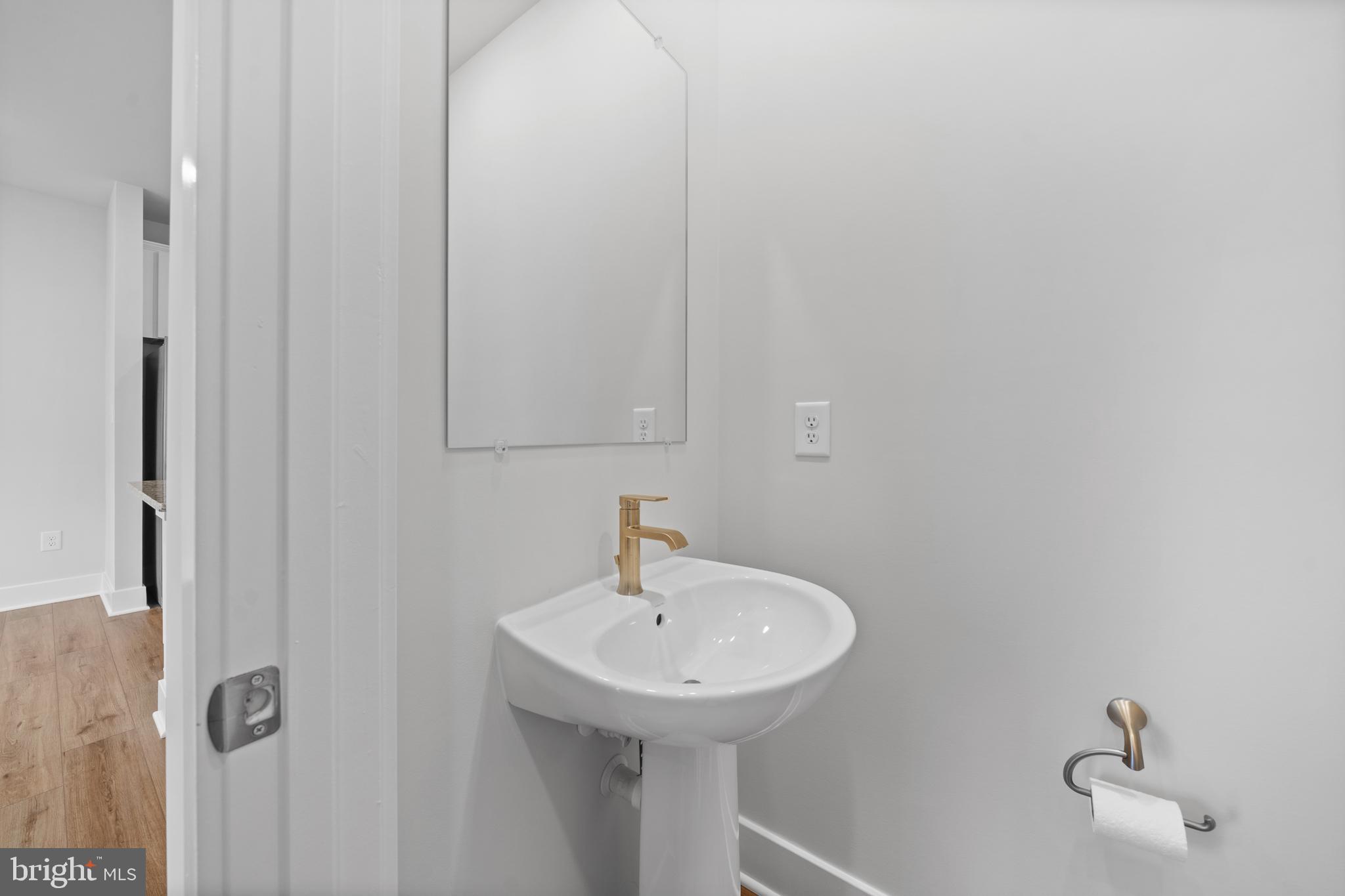 23635 Goodwill Way California, MD 20619 - Photo 15 of 29 Powder room