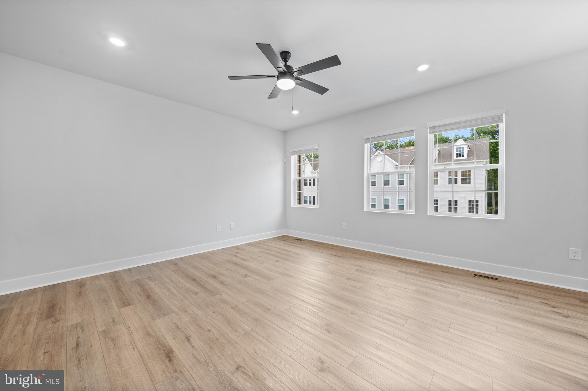 23635 Goodwill Way California, MD 20619 - Photo 5 of 29 Family room