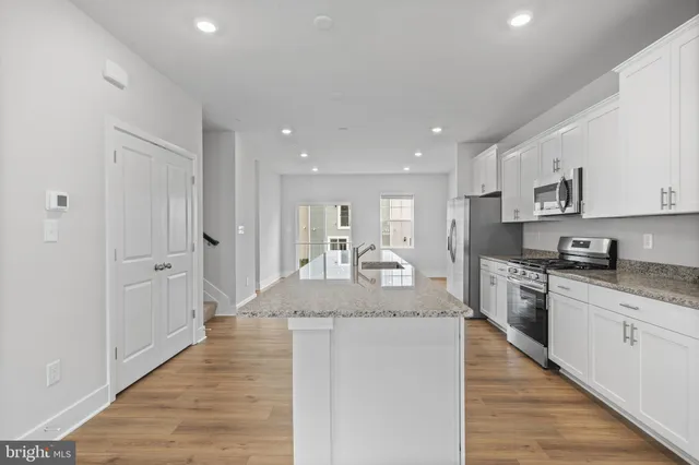 $2,800 | 23635 Goodwill Way, California, MD 20619