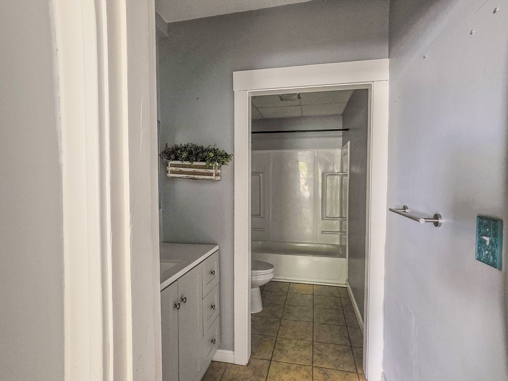 9 Greenwood Street, Unit 2 Worcester, MA 01607 - Photo 13 of 16
