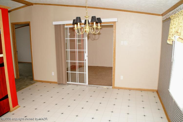 5816 Brickplant Road Amarillo, TX 79124 - Photo 12 of 20 Breakfast Area