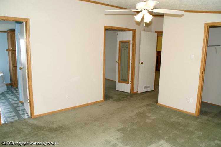 5816 Brickplant Road Amarillo, TX 79124 - Photo 10 of 20 Master Bedroom